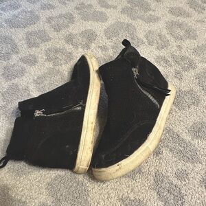 Madden Girl Mids size 8.5